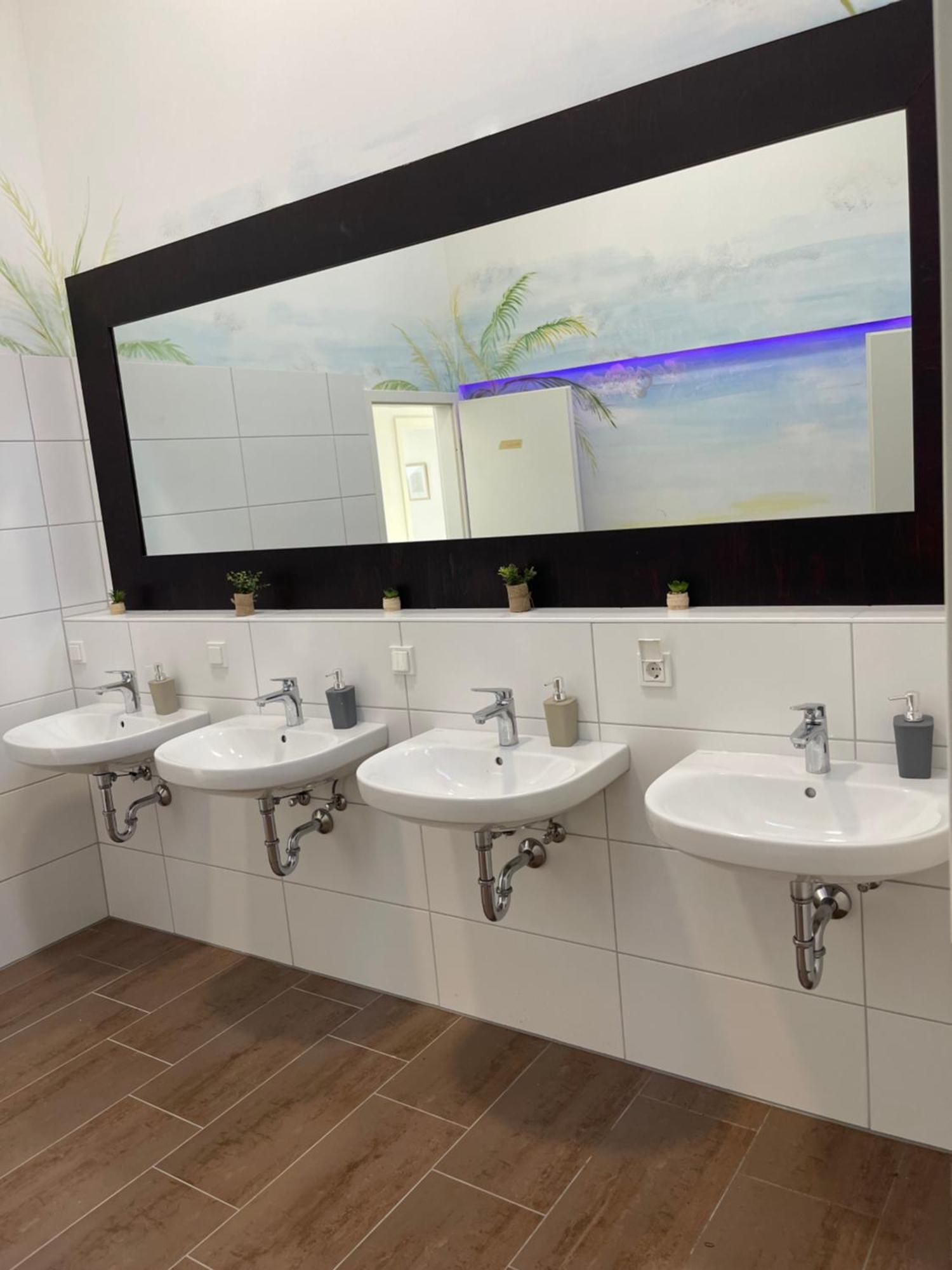Kavkaz Restaurant & Hotel Lohmar Extérieur photo